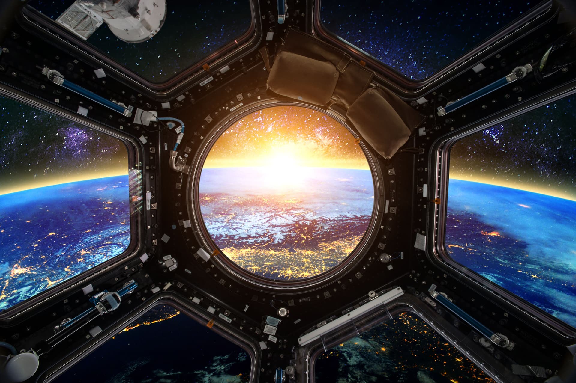 Fisher Space Pen floating in zero gravity