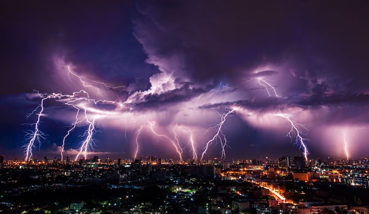 The Lightning Myth Everyone Gets Wrong